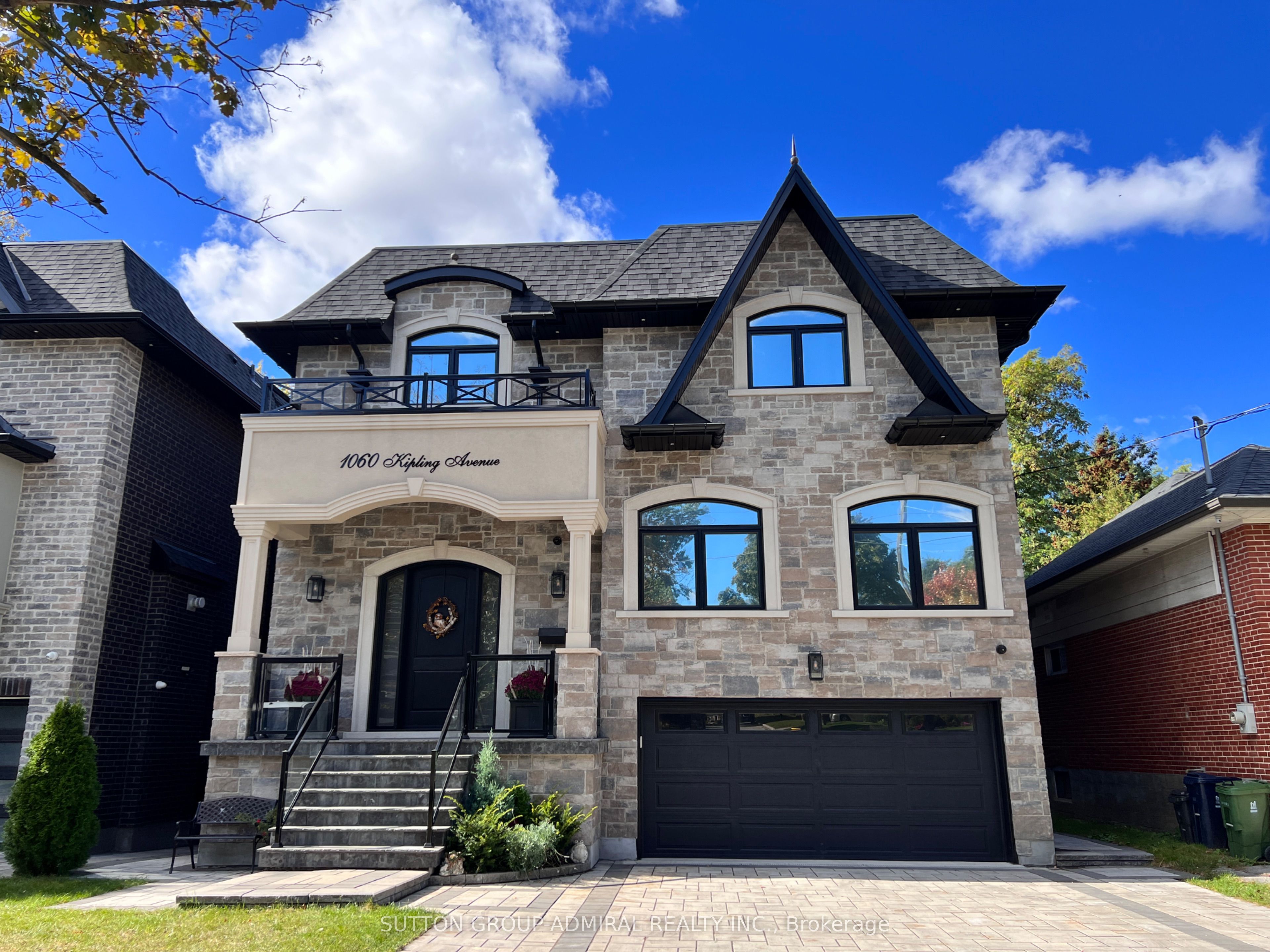 1060 Kipling Avenue, Toronto, ON, M9B 3L9