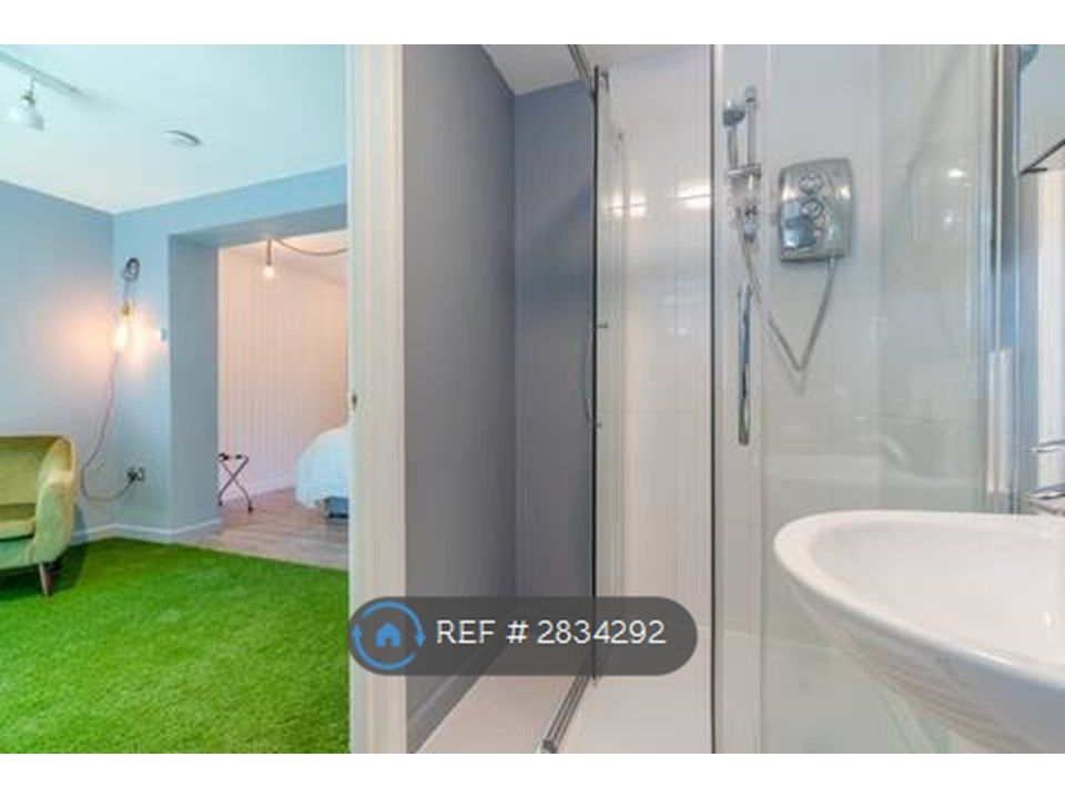 Additional image 5 of 4 bed terraced house to rentShenton Close, Swindon SN3