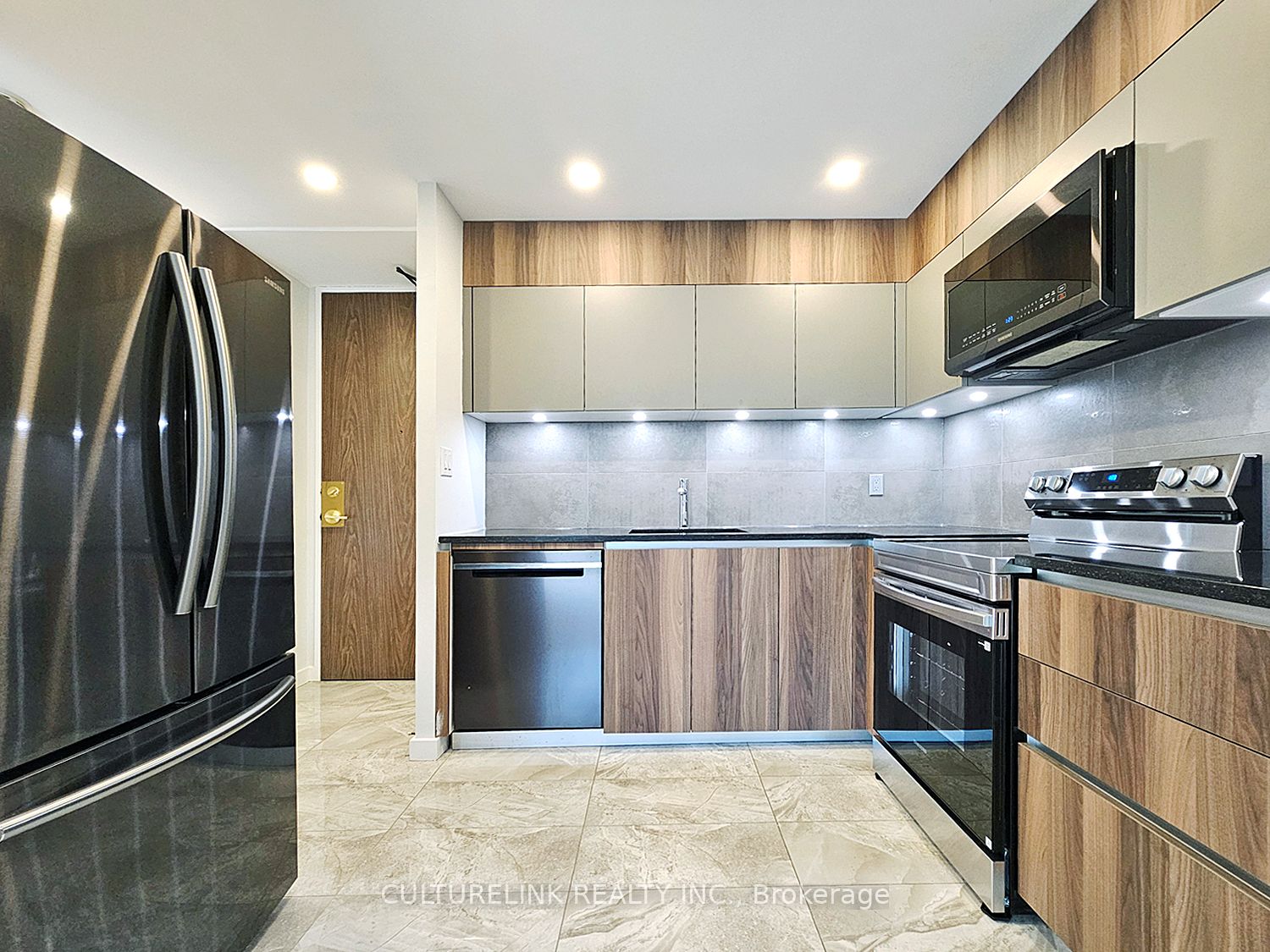 1019-33 Harbour Square, Toronto, ON, M5J 2G2 photo 3