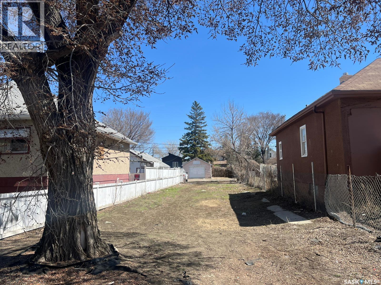 1657 Toronto Street, Regina, SK, S4P1M3