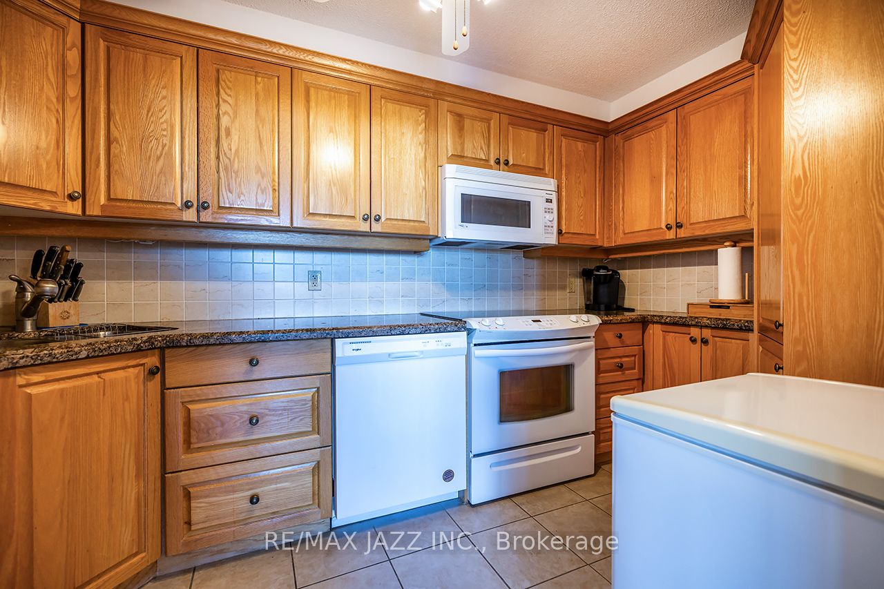 Additional image 3 of Ph 7-55 William Street E, Oshawa, ON, L1G 7C9