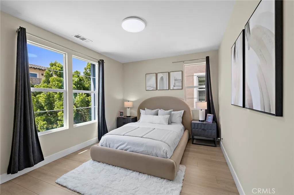 Additional image 48 of 77 Pelican Ln, Irvine, CA 92618