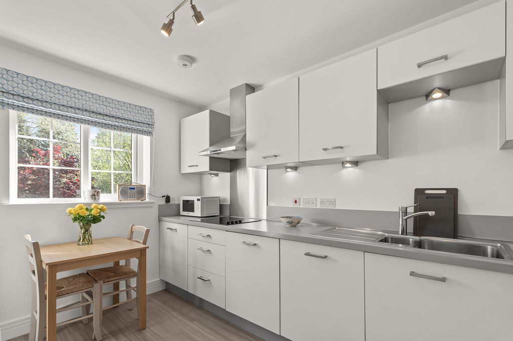 Additional image 3 of 2 bed flat for saleAllan Walk, Bridge Of Allan FK9