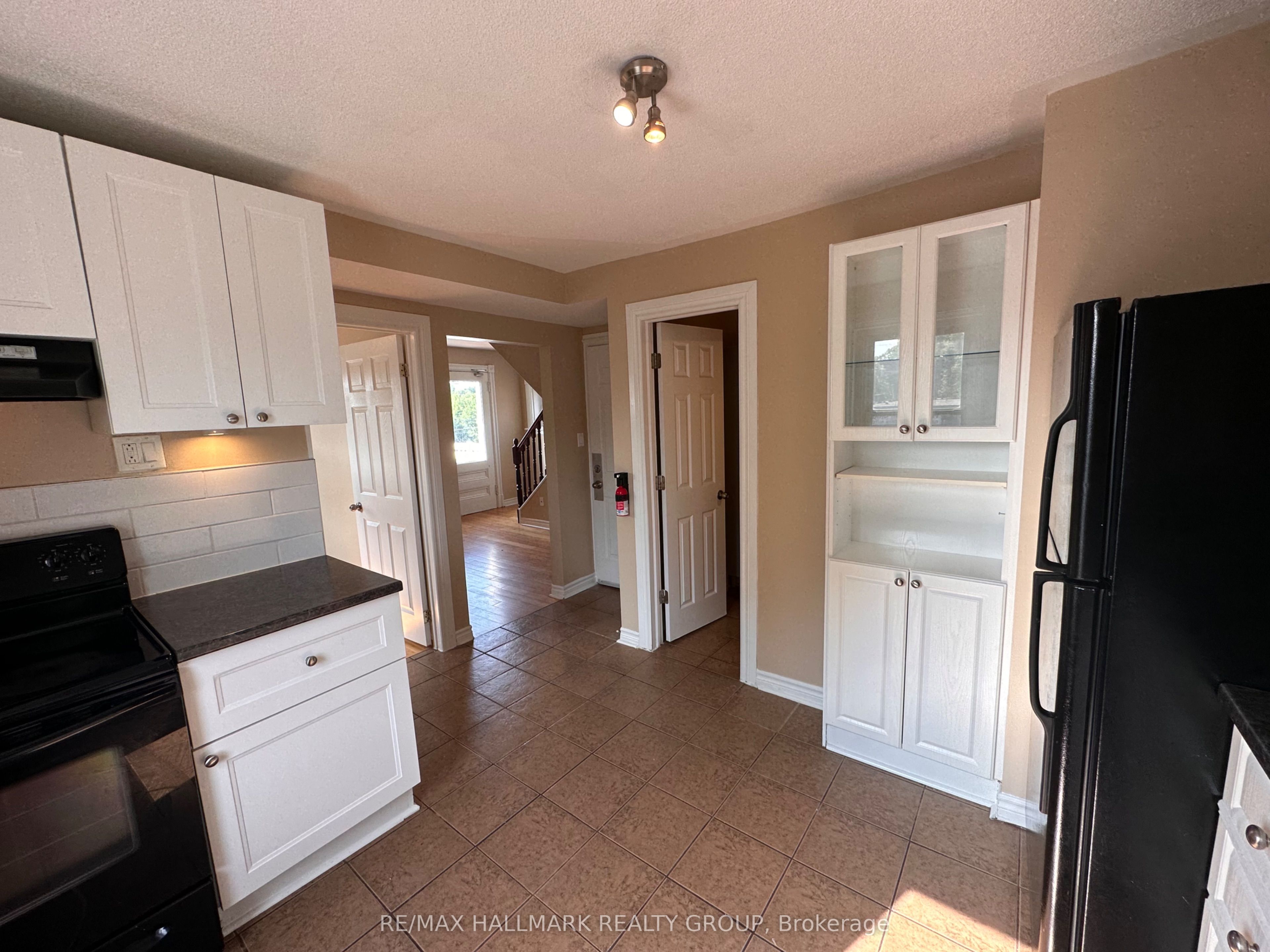 Additional image 5 of 3-1308 Shillington Avenue, Ottawa, ON, K1Z 8A5