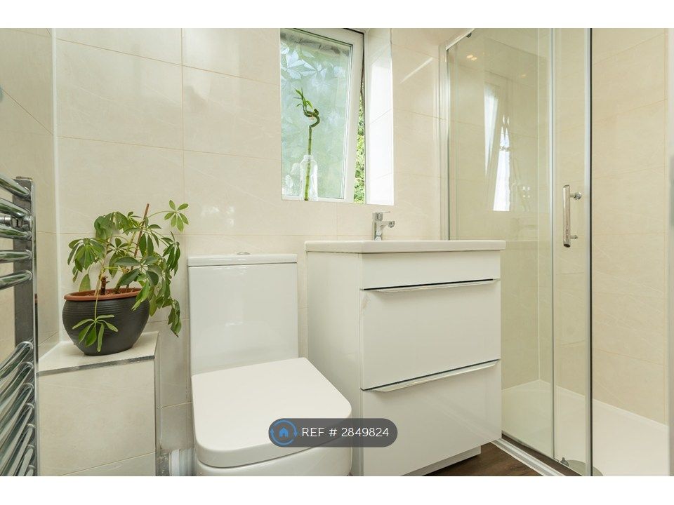 Additional image 15 of 6 bed detached house to rentHuckley Way, Bradley Stoke, Bristol BS32