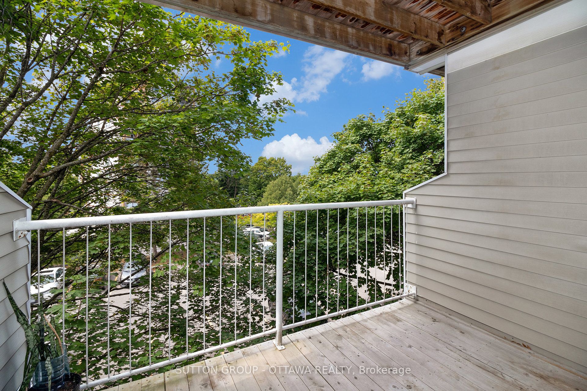 Additional image 3 of 314-270 Brittany Drive, Ottawa, ON, K1K 4M3