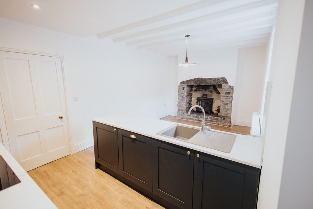 Additional image 5 of 3 bed terraced house to rentPrince Llewelyn Terrace LL25