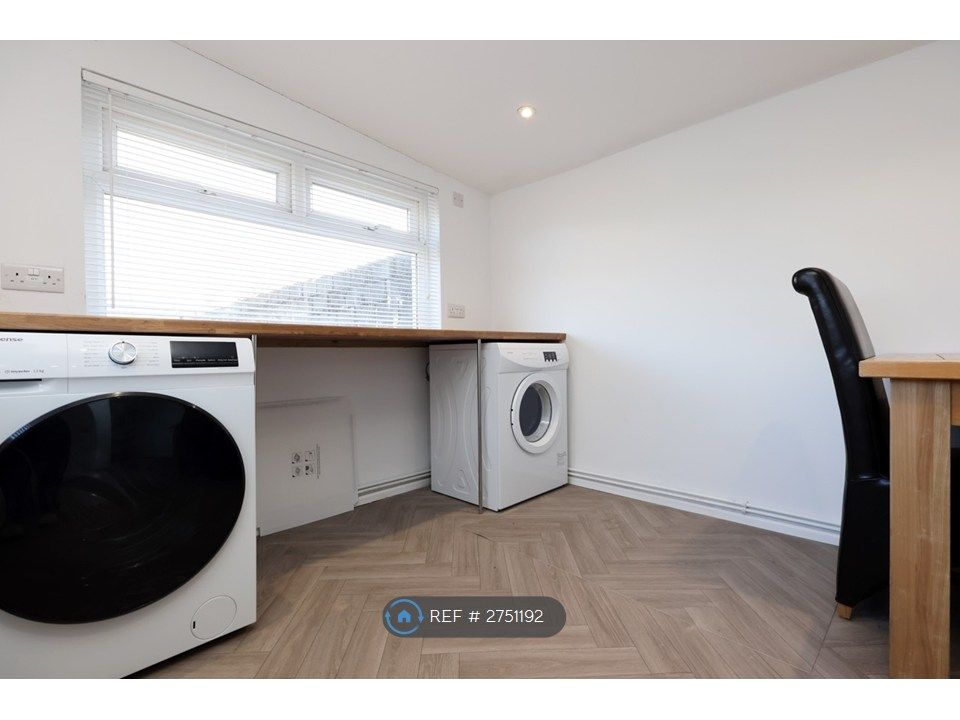 Additional image 9 of Room to rentNew St, Burry Port SA16