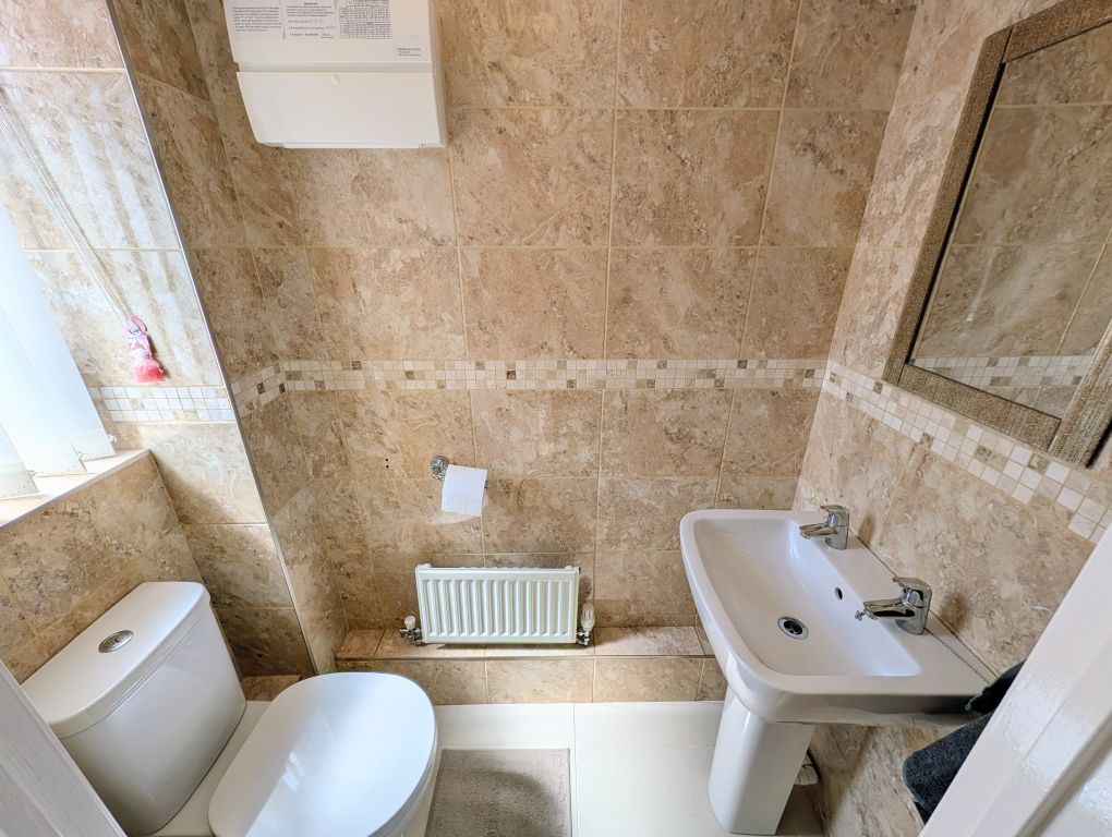 Additional image 7 of 4 bed semi-detached house to rentCefn Adda Close, Newport NP20