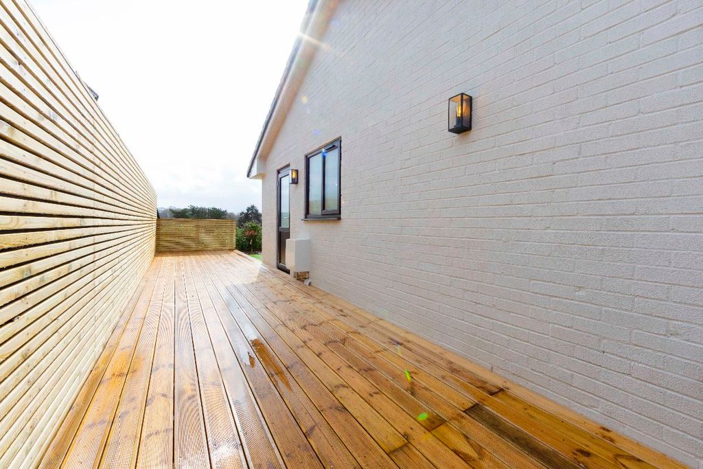Additional image 31 of 3 bed bungalow to rentAshgrove, Edwardsville, Treharris CF46
