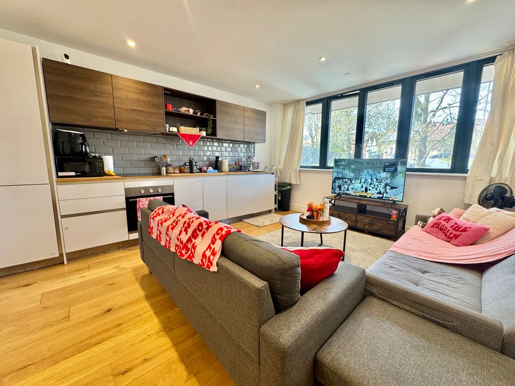 Additional image 3 of 2 bed flat to rent23 Cattle Market Street, Norwich NR1