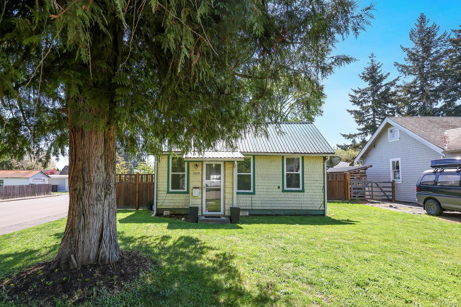 Additional image 3 of 608 11th Street, Courtenay, BC, V9N 1T1