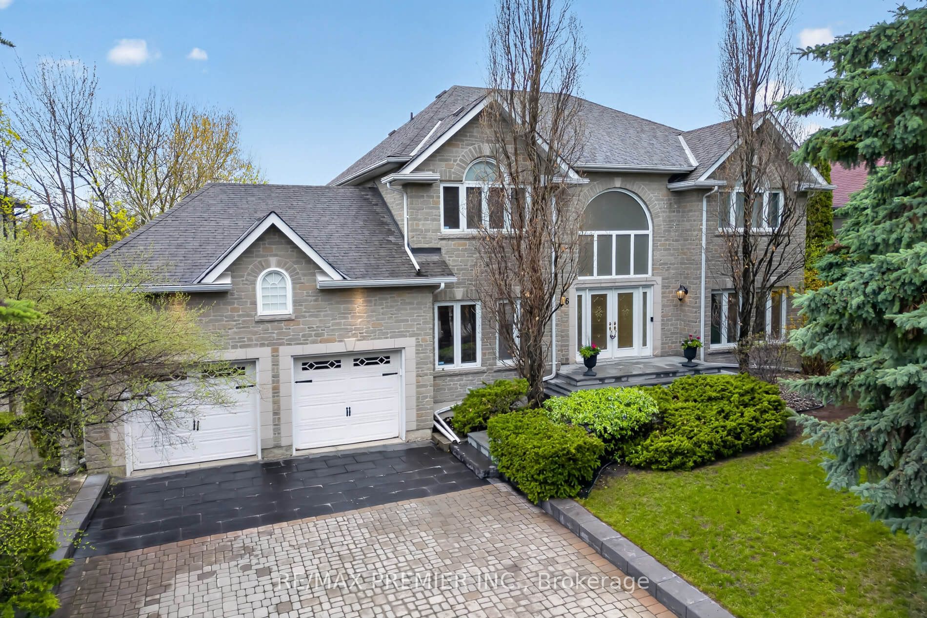 46 Deerchase Circle, Vaughan, ON, L4H 1B4