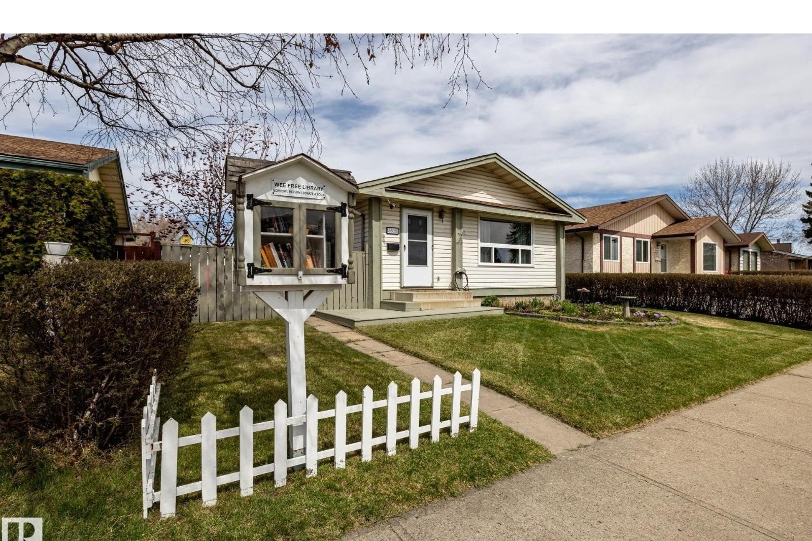 Additional image 7 of 3608 16a Avenue NW, Edmonton, AB, T6L2N4