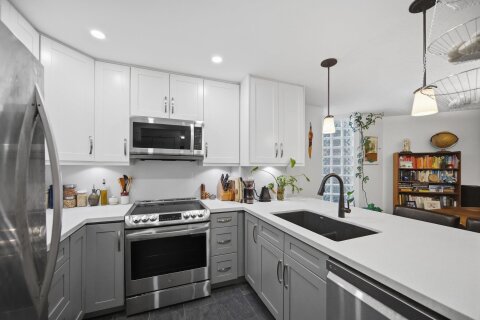 Additional image 8 of 202-3187 Mountain Highway, North Vancouver, BC, V7K 2H4
