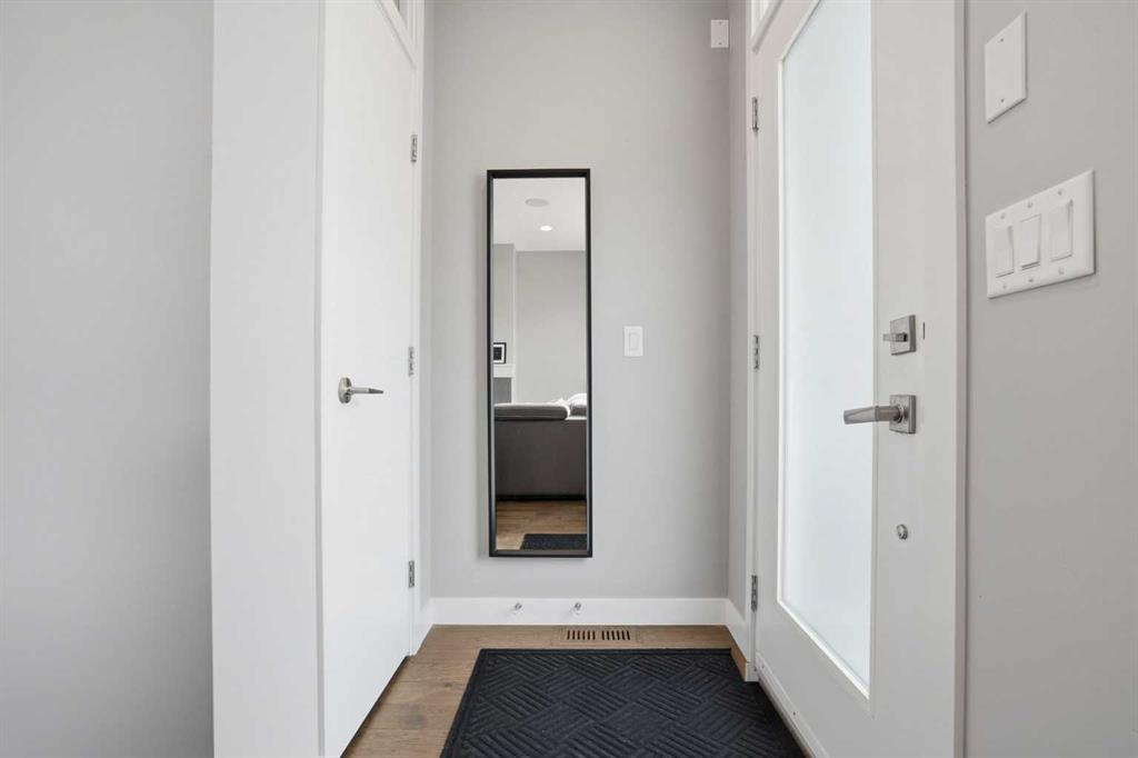 Additional image 4 of 2-308 11 Avenue NE, Calgary, AB, T2E 0Z1