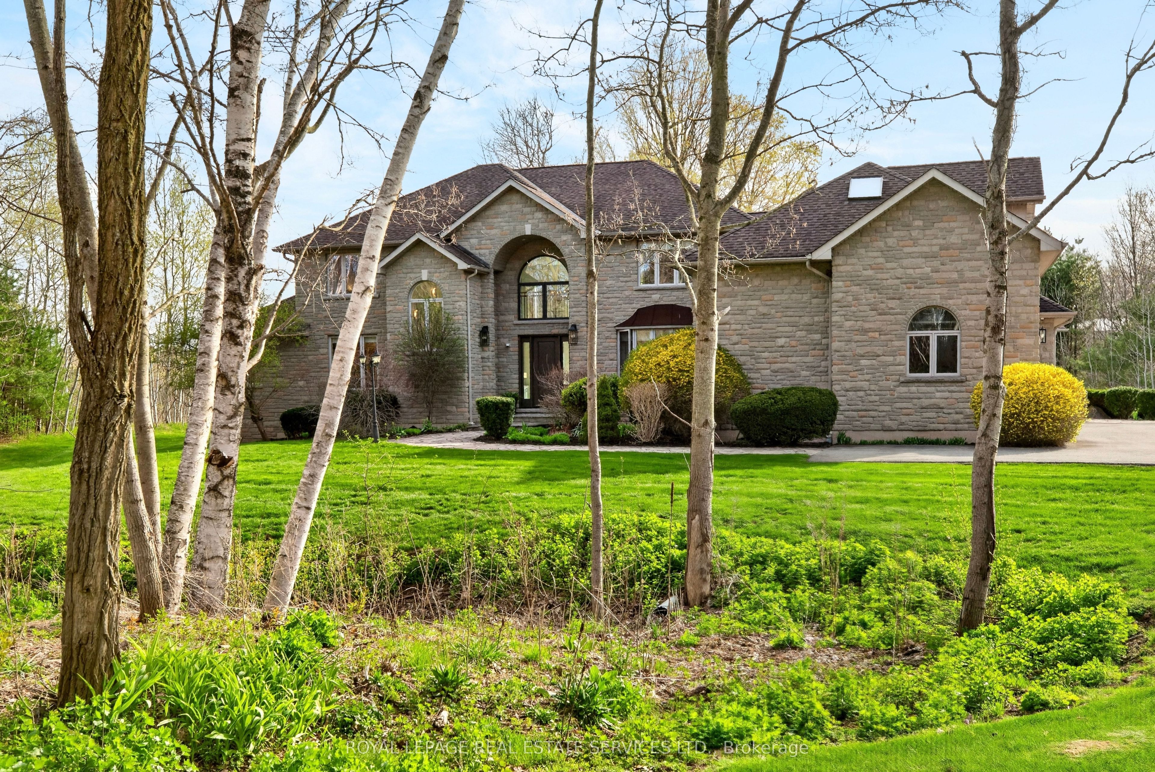 Additional image 2 of 6472 Mcniven Court, Burlington, ON, L7P 0K7