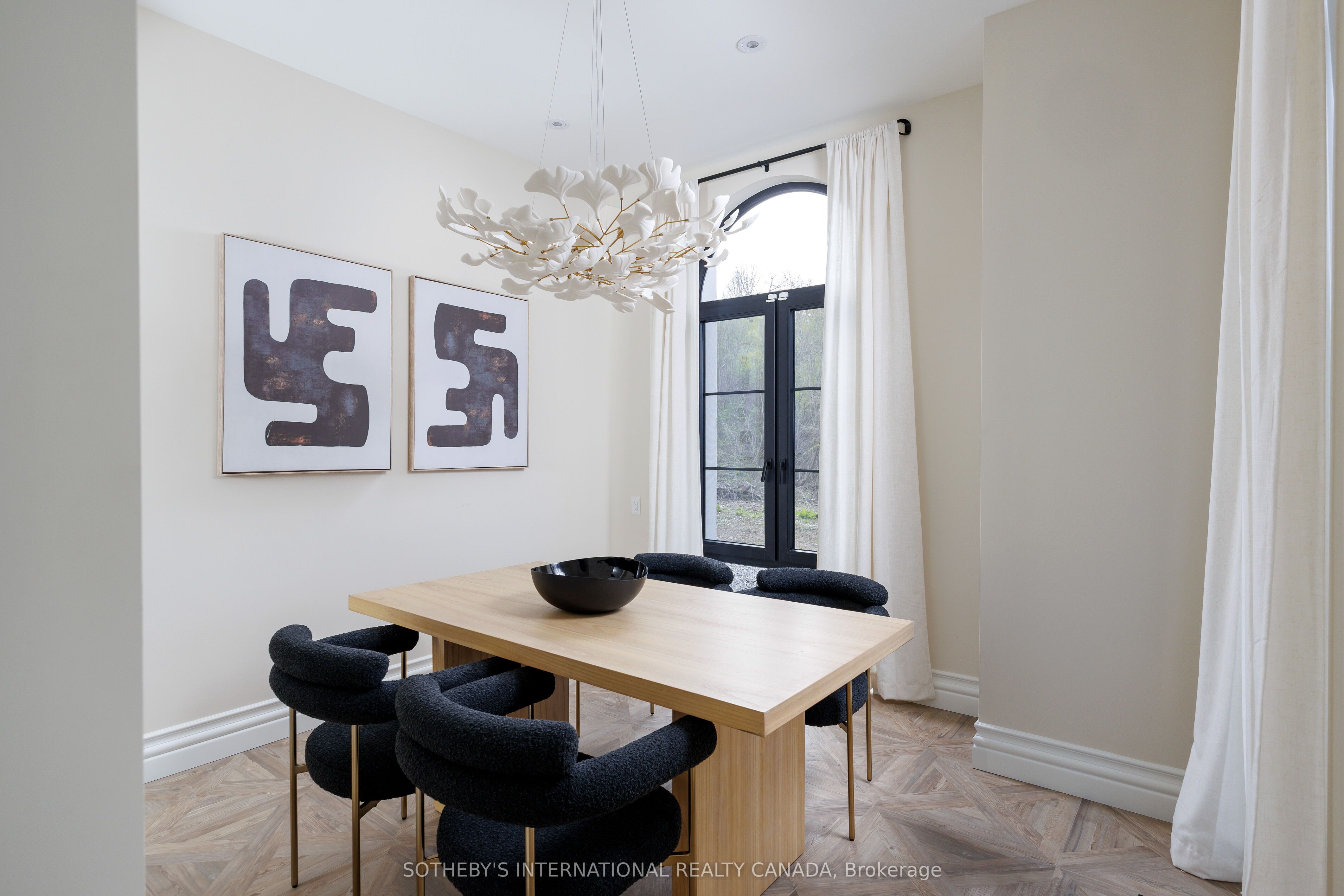Additional image 5 of 150 Edenbridge Drive, Toronto, ON, M9A 3G6