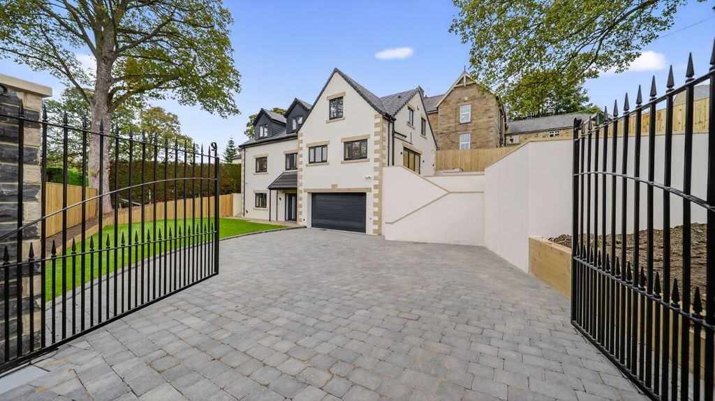 Additional image 29 of 5 bed detached house to rentLeeds Road, Bramhope, Leeds, West Yorkshire LS16