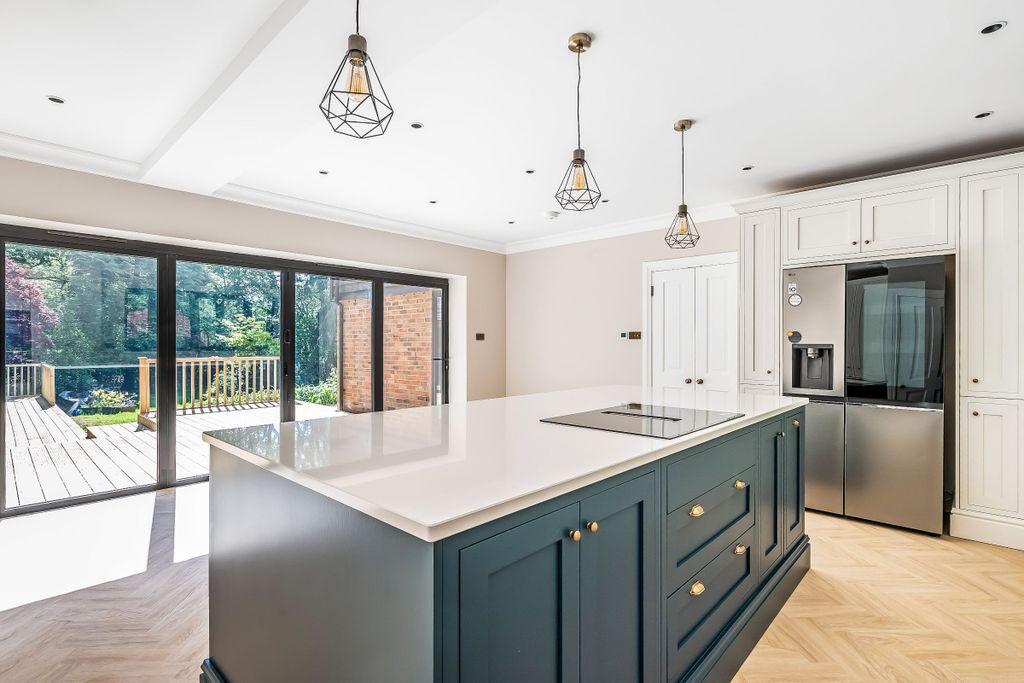 Additional image 13 of 4 bed detached house to rentShovelstrode Lodge, Shovelstrode Lane, East Grinstead RH19