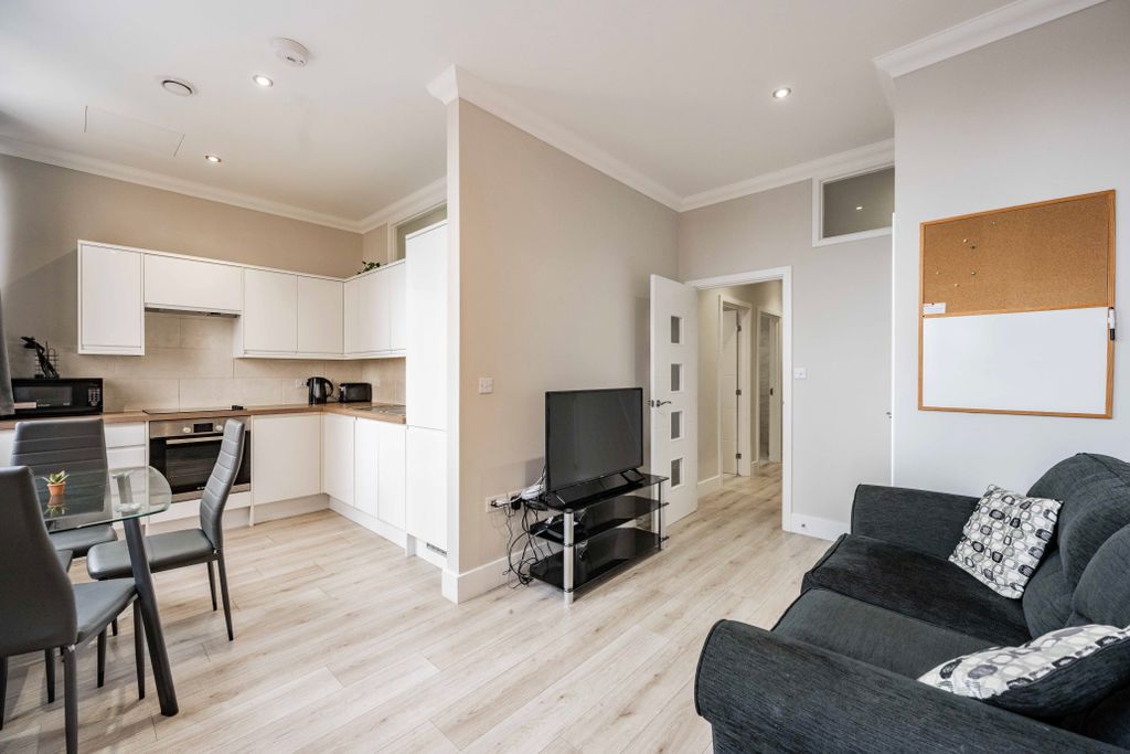 Additional image 6 of 2 bed flat to rentSurrey Street, Norwich NR1