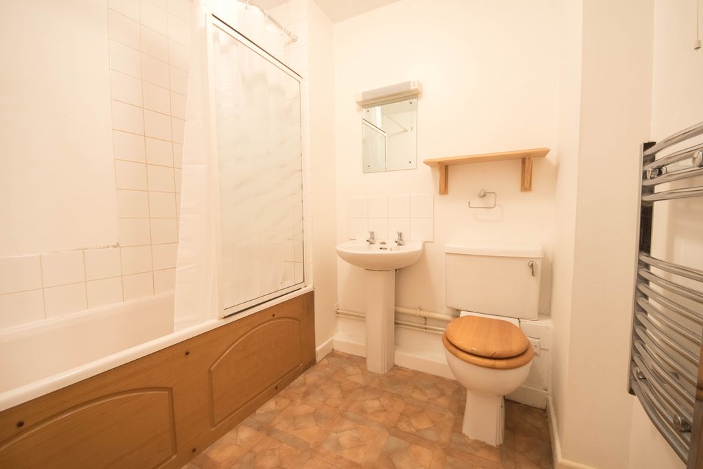 Additional image 7 of 2 bed flat to rentNorth Parade, Aberystwyth SY23