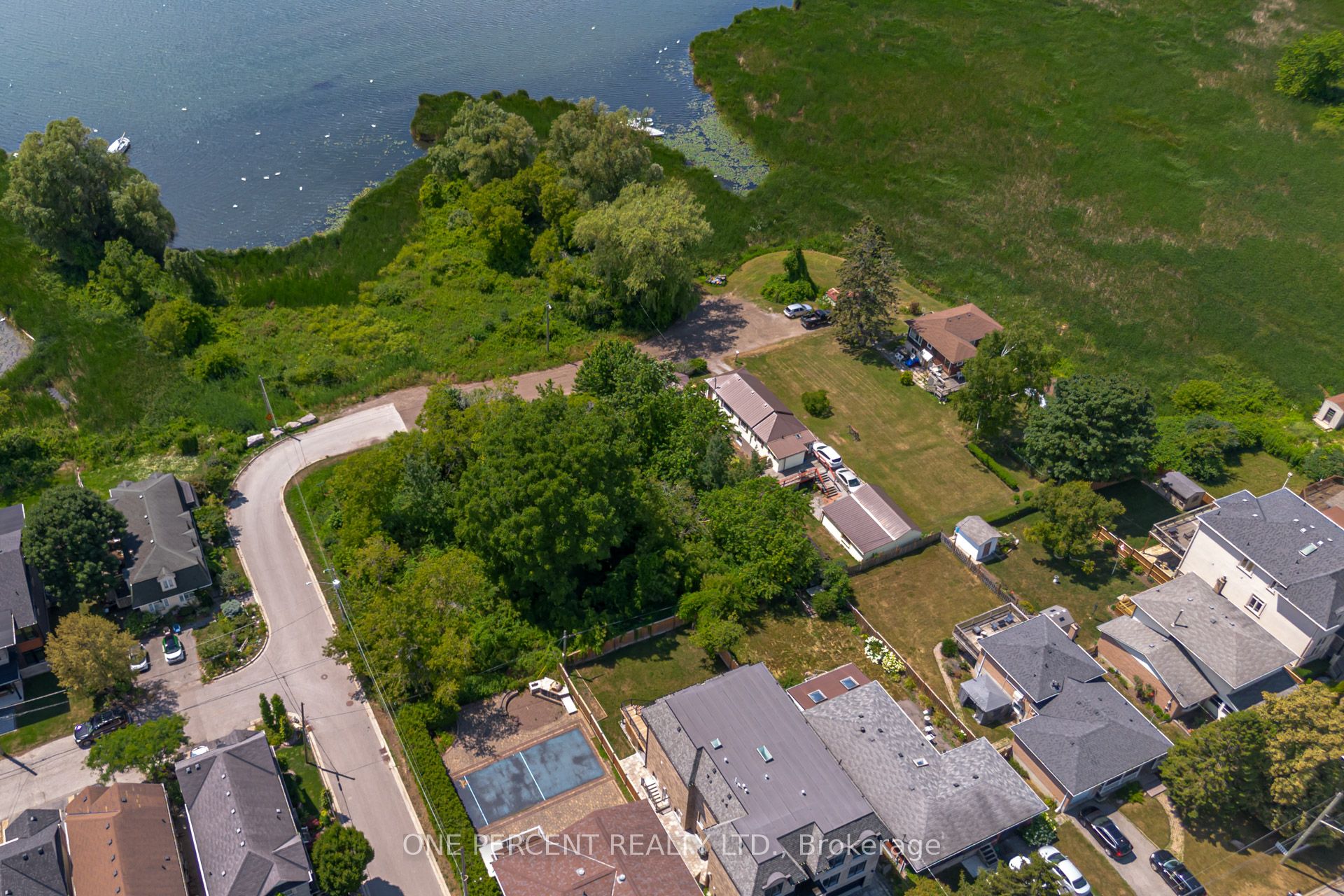 Additional image 6 of 805 St. Martins Drive, Pickering, ON, L1W 1N1