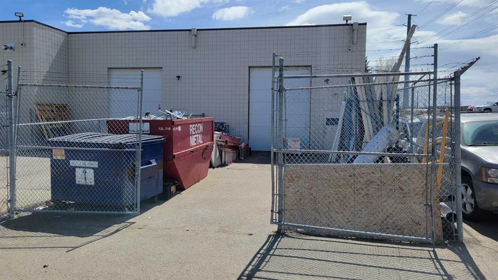 Additional image 3 of 1931 Highfield Crescent SE, Calgary, AB, T2G 5M1