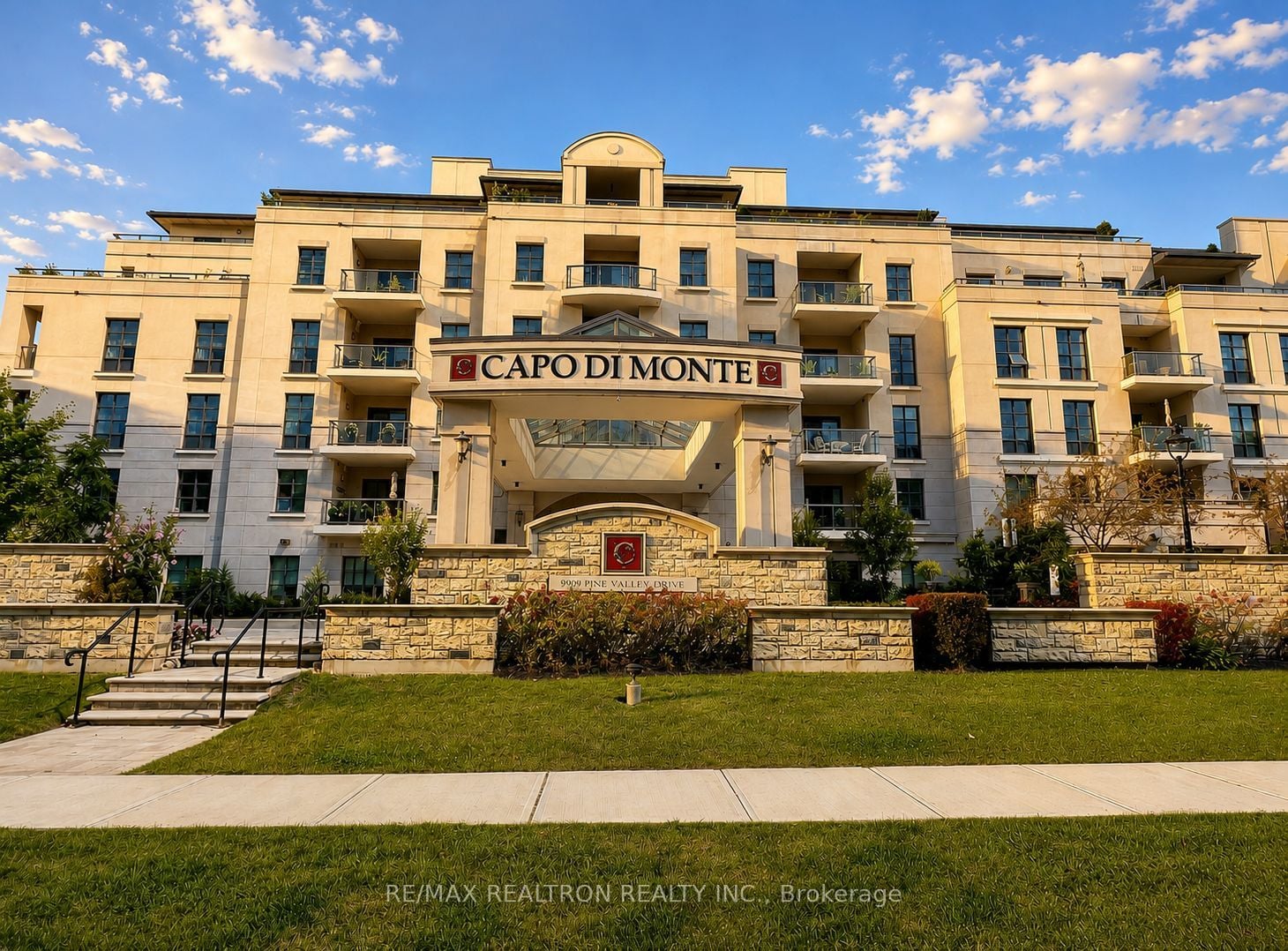 501-9909 Pine Valley Drive, Vaughan, ON, L4H 4M1