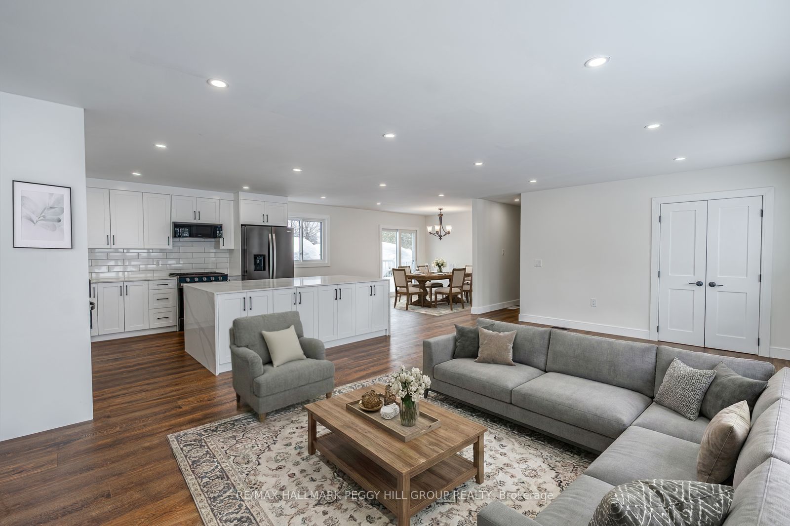 Additional image 3 of 386 Peter Street N, Orillia, ON, L3V 5A7