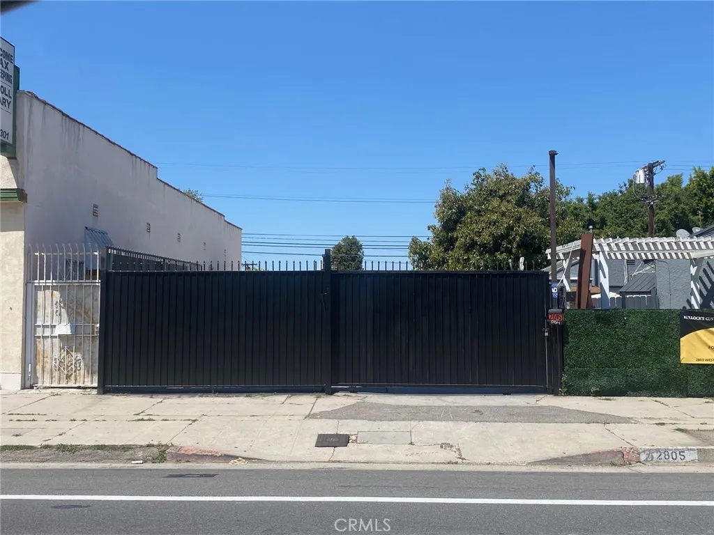 Additional image 5 of 2805 W Florence Ave, Los Angeles, CA 90043
