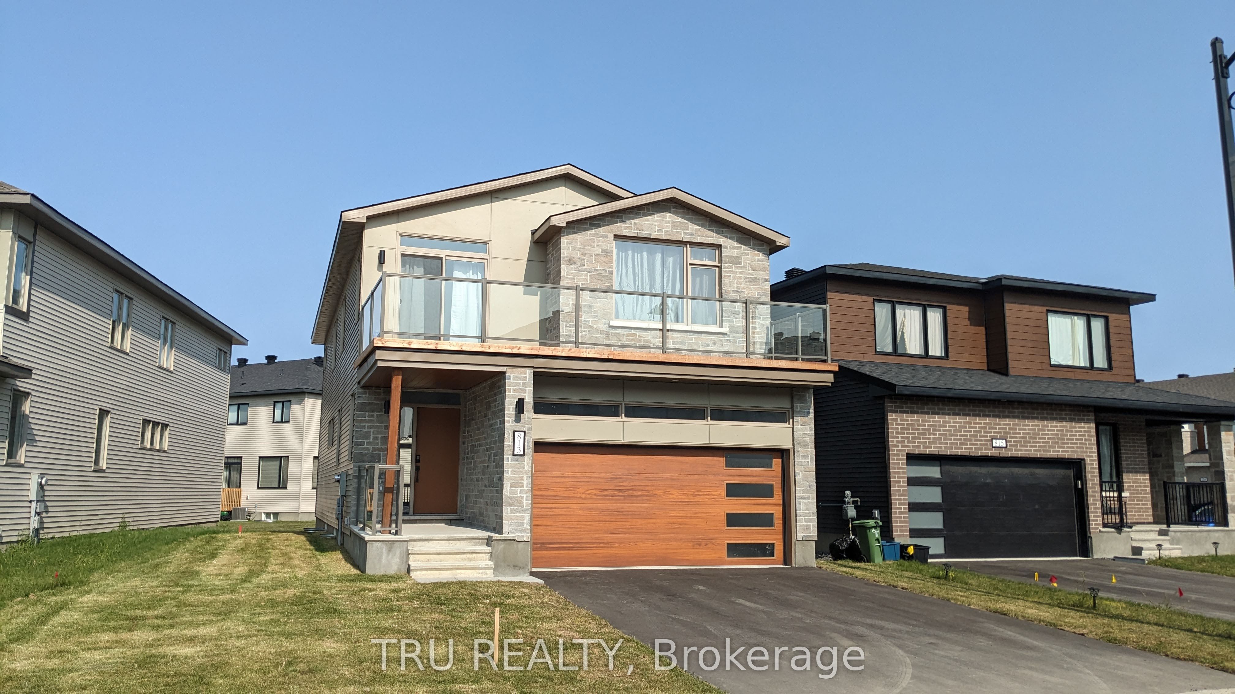 Additional image 2 of 813 Crossgate Street, Ottawa, ON, K2J 7E3