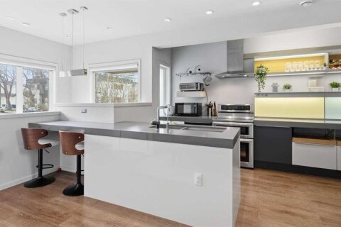 Additional image 8 of 158 23 Avenue NW, Calgary, AB, T2M4Y8