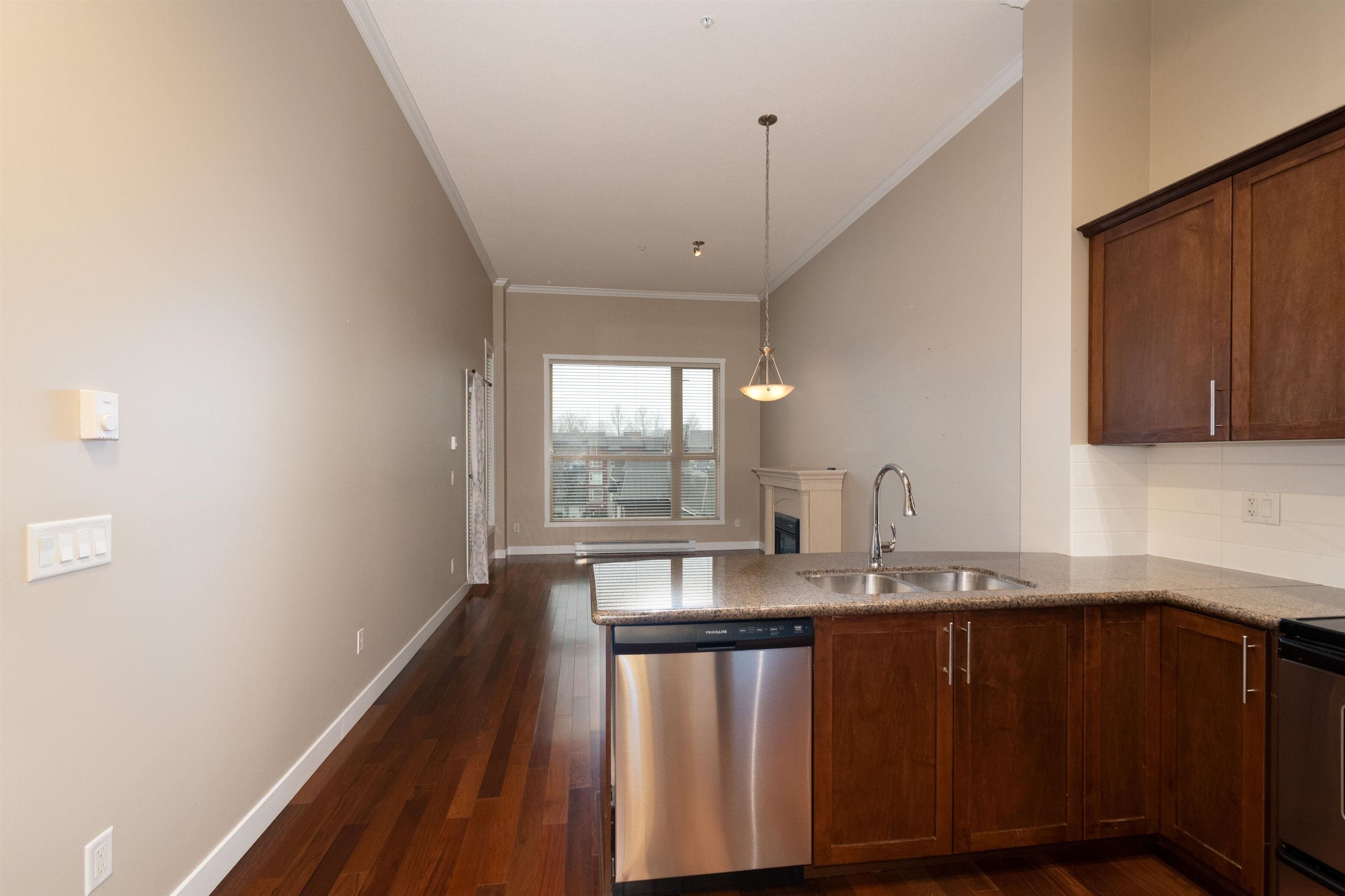 Additional image 3 of 412-2627 Shaughnessy Street, Port Coquitlam, BC, V3C 0E1
