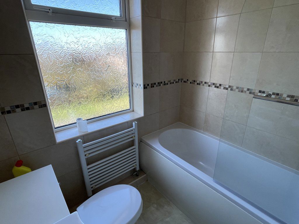 Additional image 10 of 3 bed semi-detached house to rentPennine Close, Tibshelf DE55