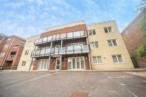 Winn Road, Southampton, Hampshire SO17