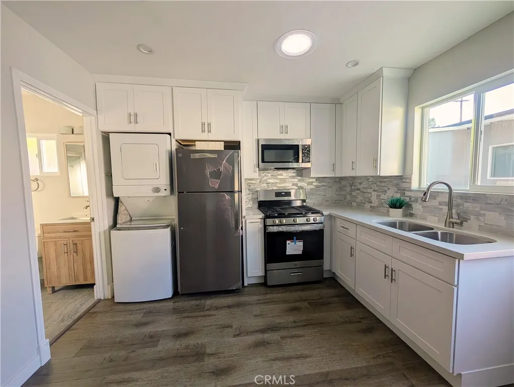 Additional image 59 of 23130 Victory Blvd, Woodland Hills, CA 91367