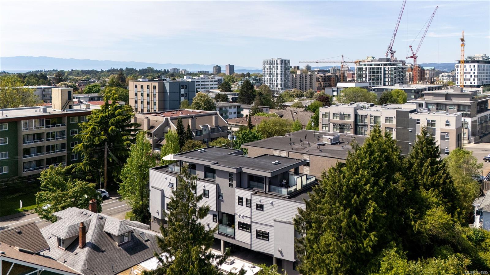 Additional image 2 of 2-1234 Johnson Street, Victoria, BC, V8V 3P1