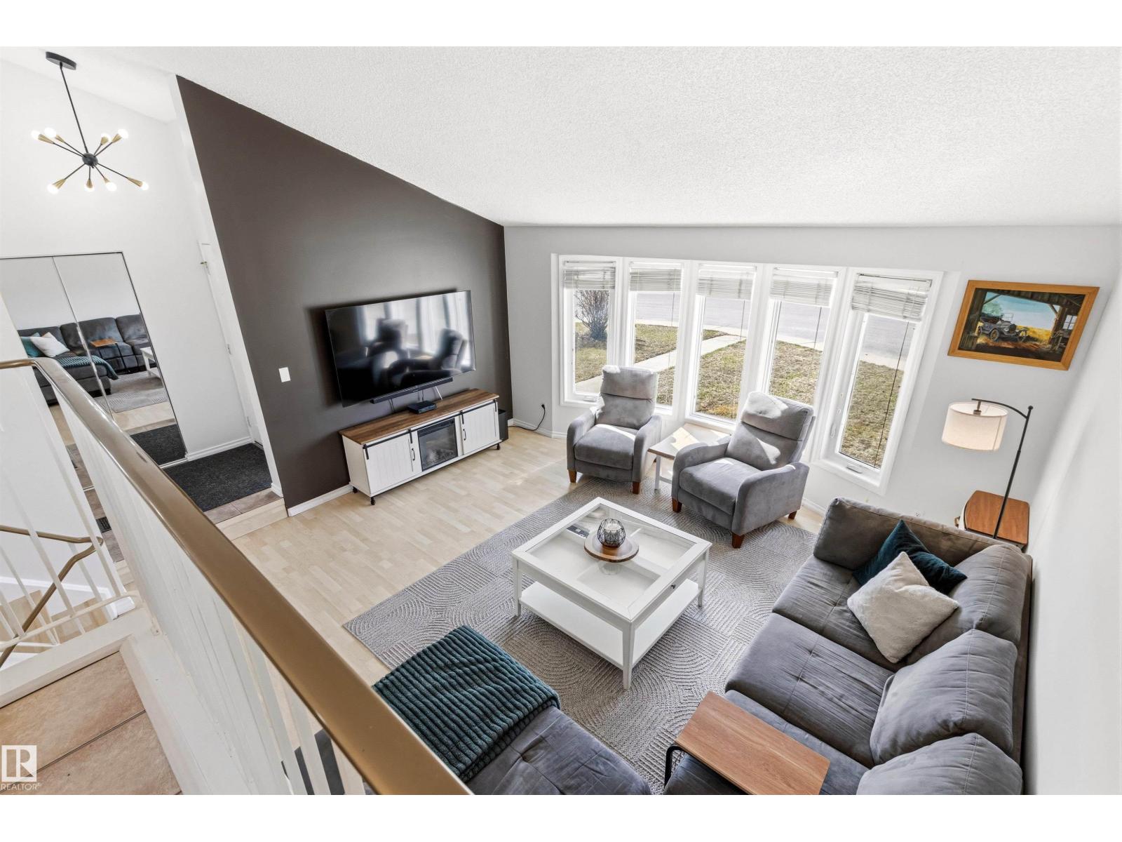 Additional image 3 of 16711 94 Street NW, Edmonton, AB, T5Z1Y1