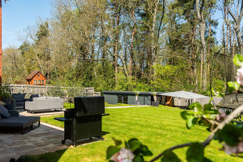 Additional image 39 of 6 bed detached house for saleEarls Farm Way, Towcester NN12