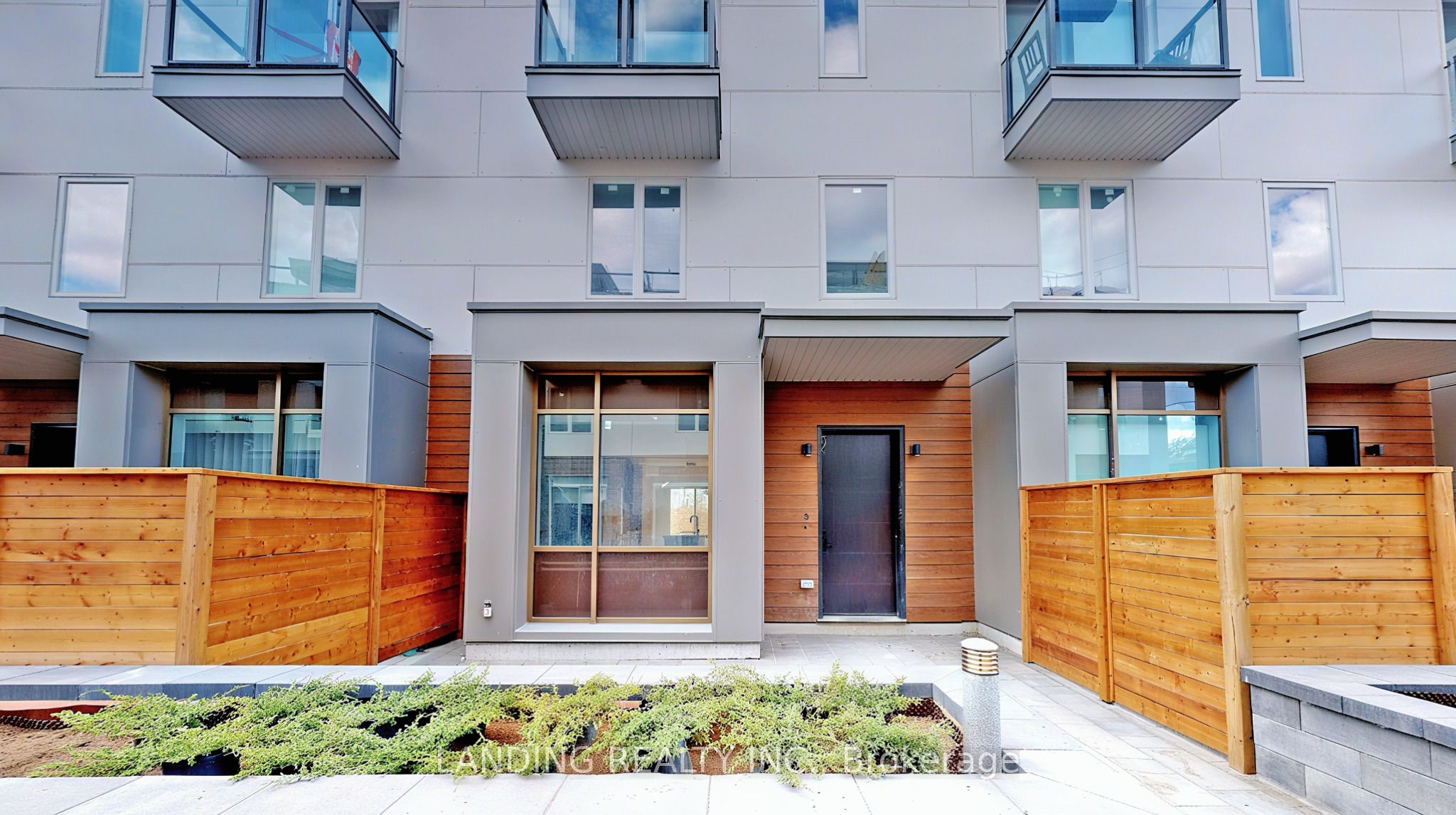 3-25 Dervock Crescent, Toronto, ON, M2K 1A6