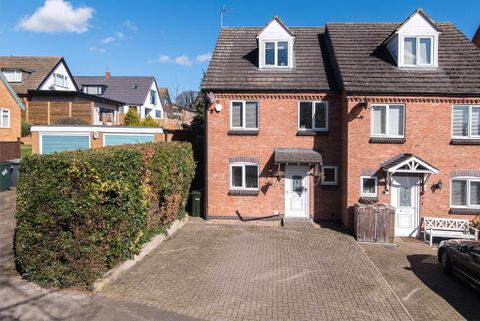 Willow Wong, Burton Joyce NG14