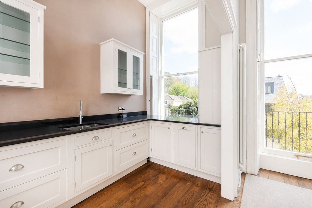 Additional image 3 of 2 bed flat for salePark Street, Bath BA1