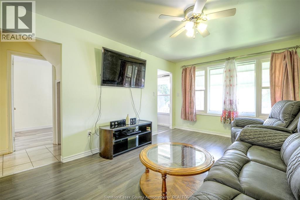 Additional image 3 of 2354 Highland Avenue, Windsor, ON, N8X3S5