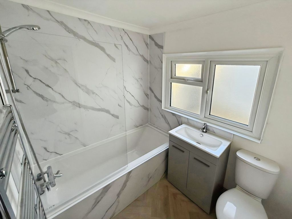 Additional image 10 of 4 bed detached house to rentWoodland Road, Newport NP19