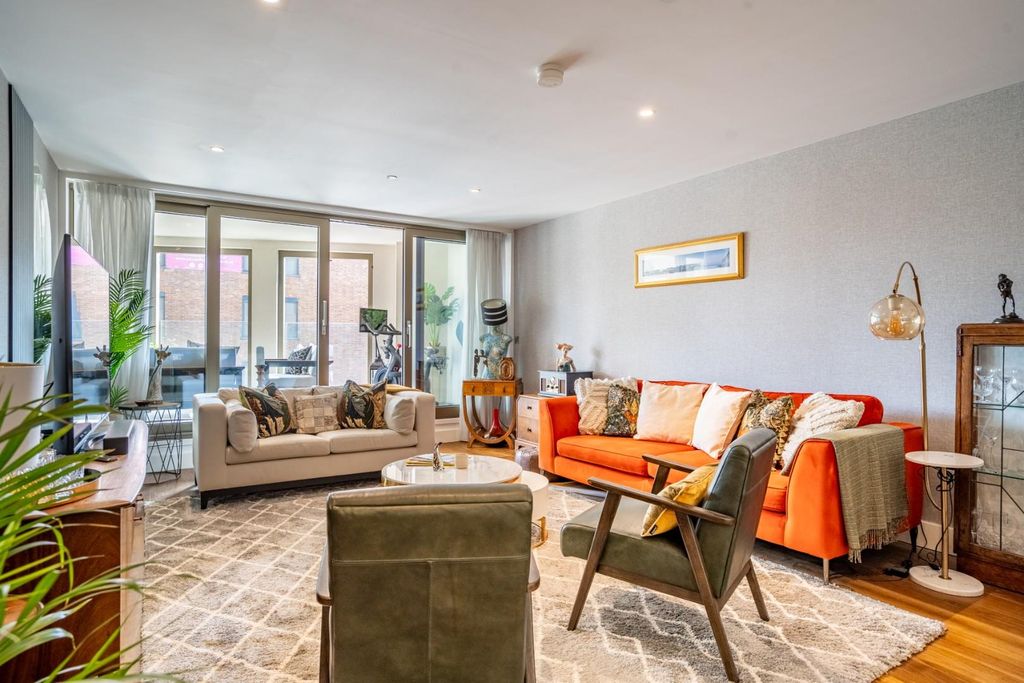 2 bed flat for saleRyedale House, 58 -60, Piccadilly, York YO1