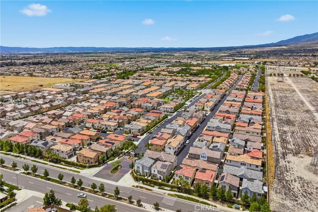 16084 Jamie Lane Unit 1, Fontana, CA 92336