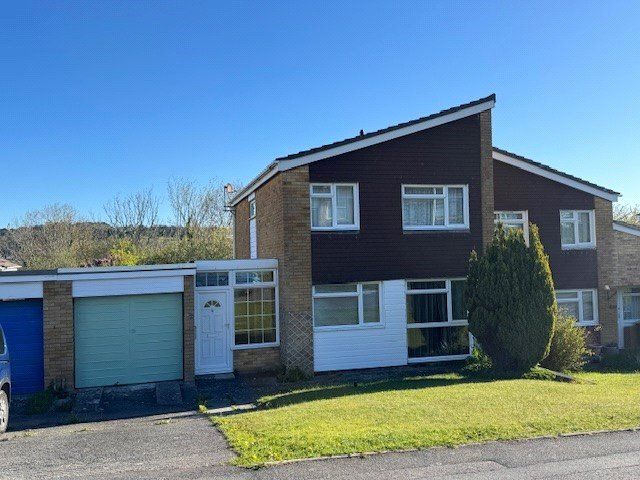 3 bed semi-detached house to rentHeol Tyn-Y-Fron, Penparcau, Aberystwyth, Ceredigion SY23