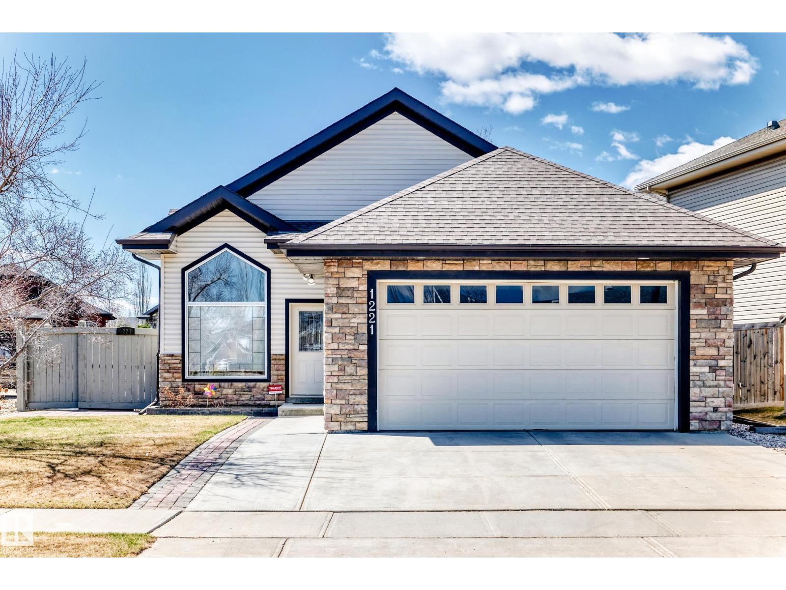 1221 Cunningham Drive SW, Edmonton, AB, T6W6R2