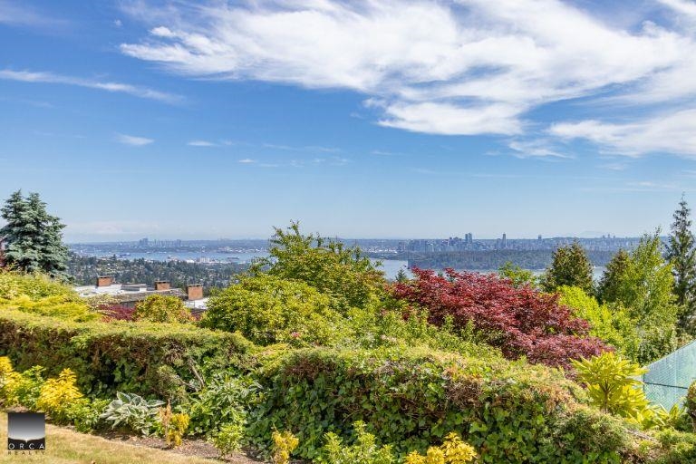 Additional image 2 of 11-2246 Folkestone Way , West Vancouver, BC, V7S 2X7